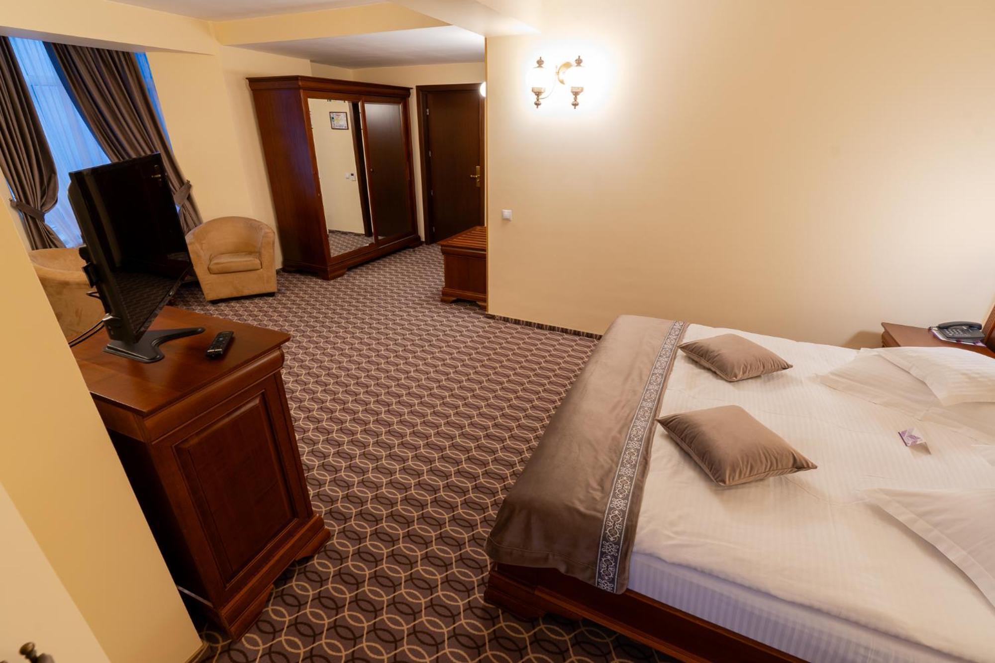 Hotel Dorna Ватра-Дорней Экстерьер фото
