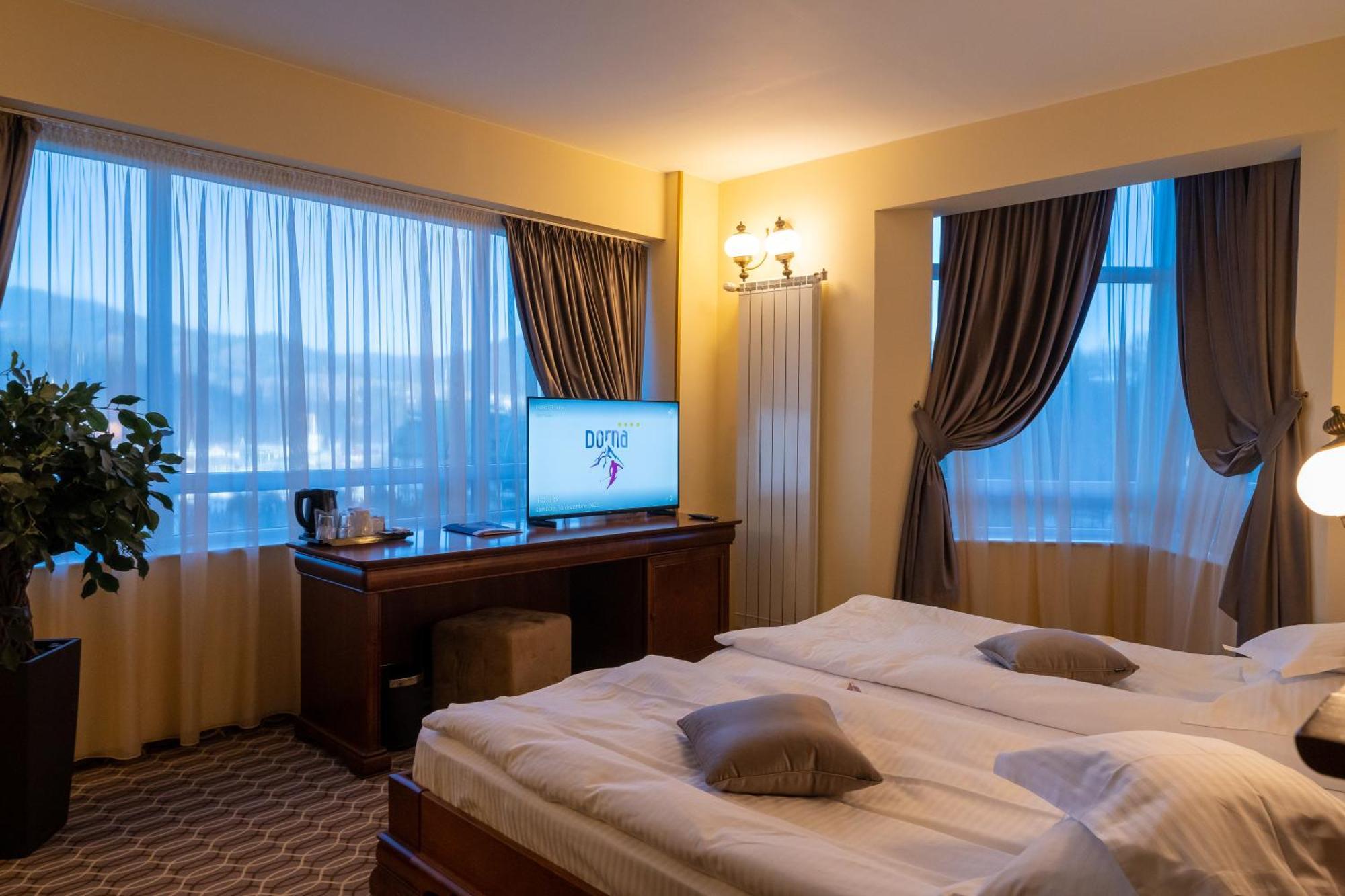 Hotel Dorna Ватра-Дорней Экстерьер фото