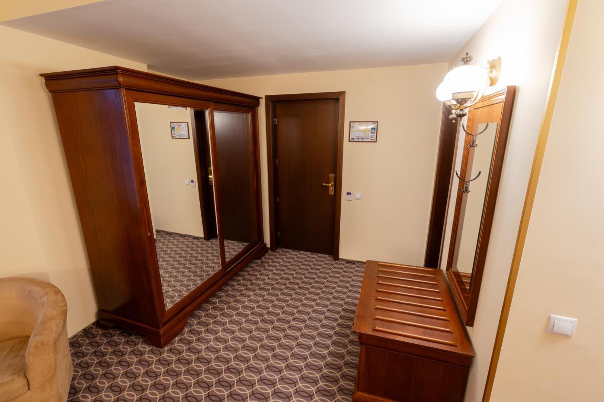 Hotel Dorna Ватра-Дорней Экстерьер фото