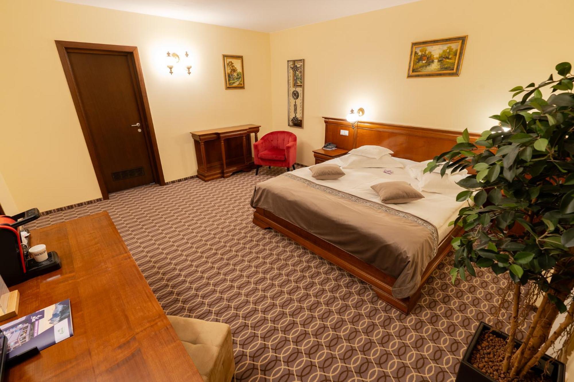 Hotel Dorna Ватра-Дорней Экстерьер фото