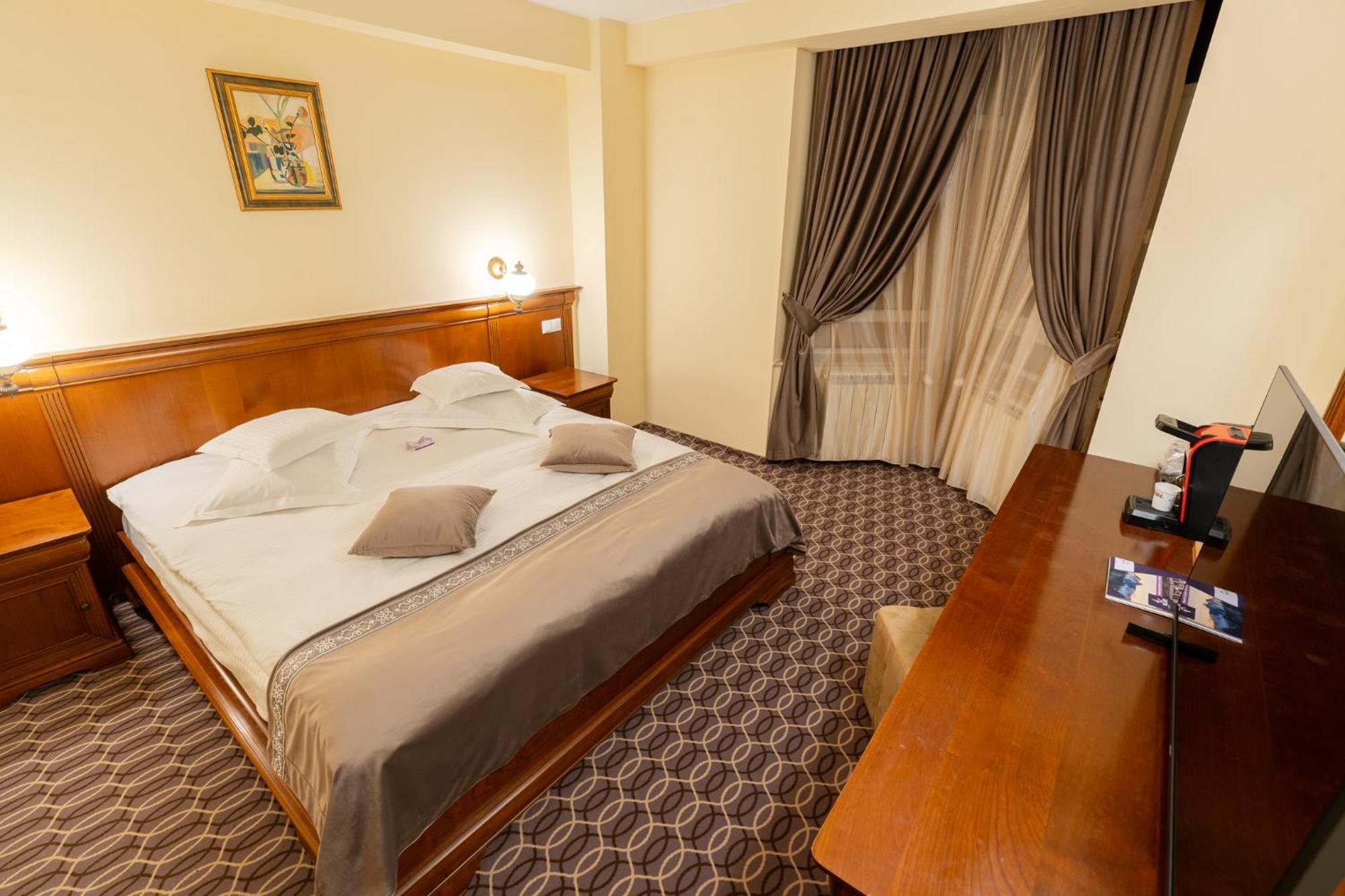Hotel Dorna Ватра-Дорней Экстерьер фото