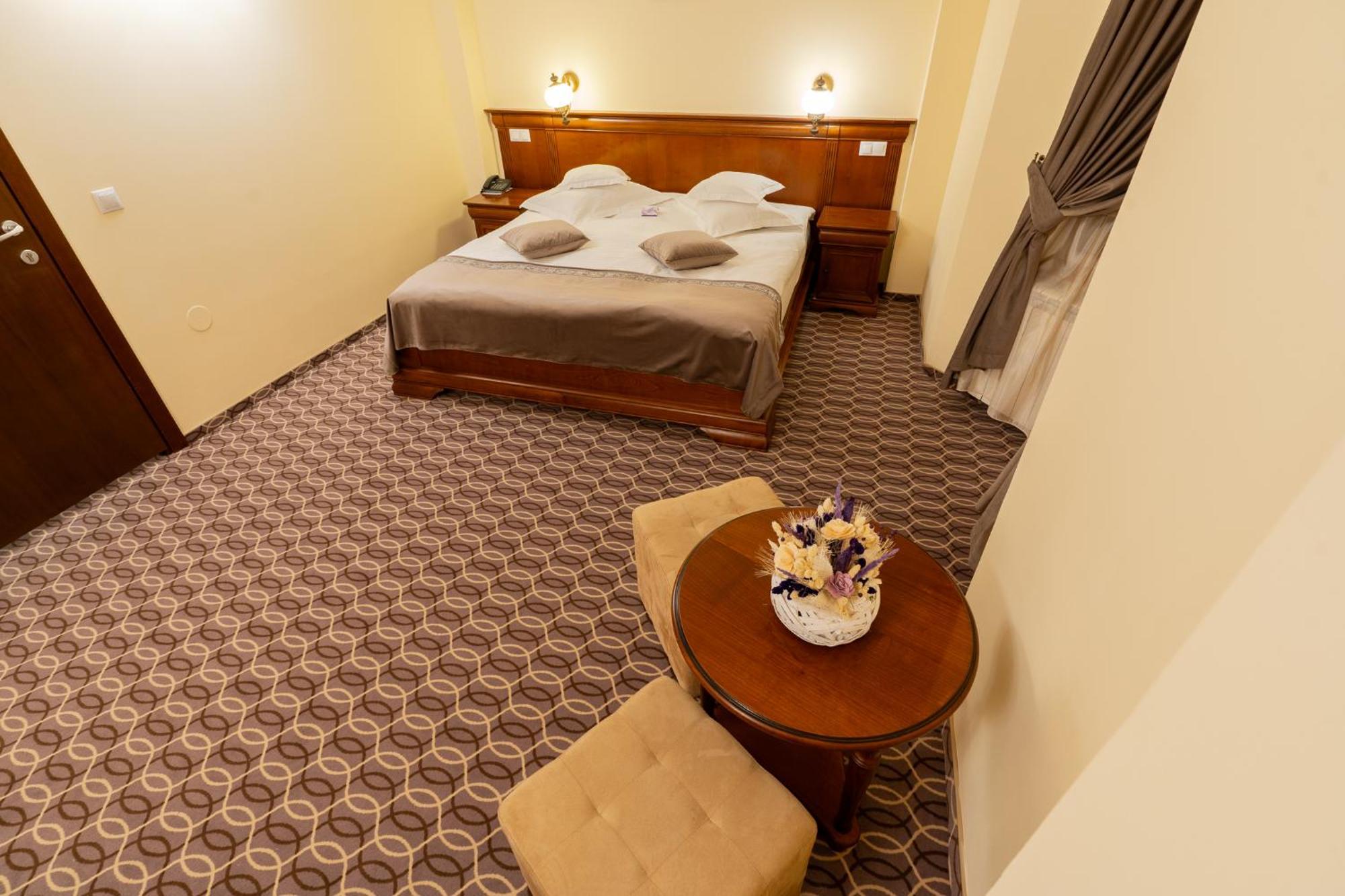 Hotel Dorna Ватра-Дорней Экстерьер фото