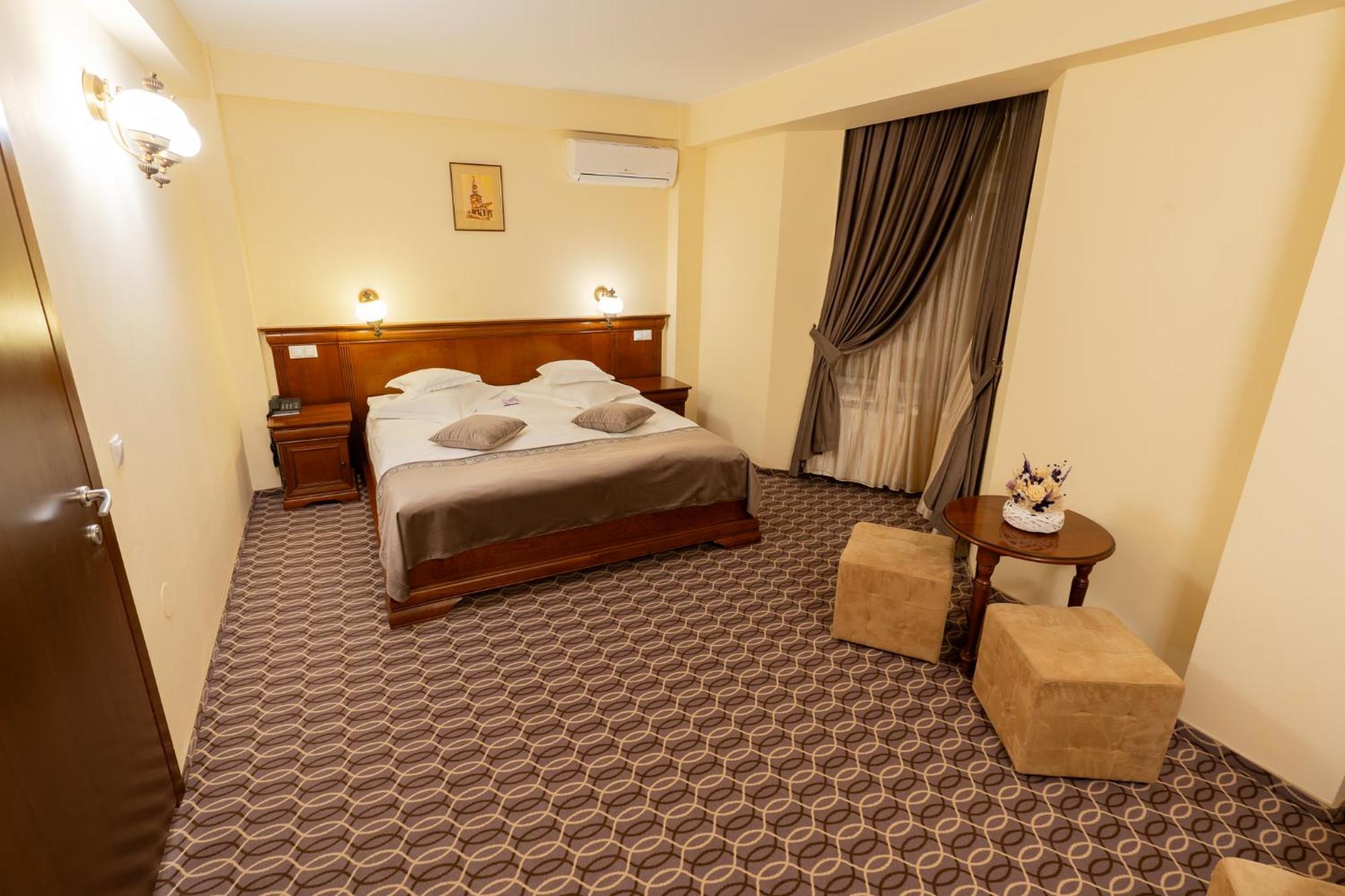 Hotel Dorna Ватра-Дорней Экстерьер фото