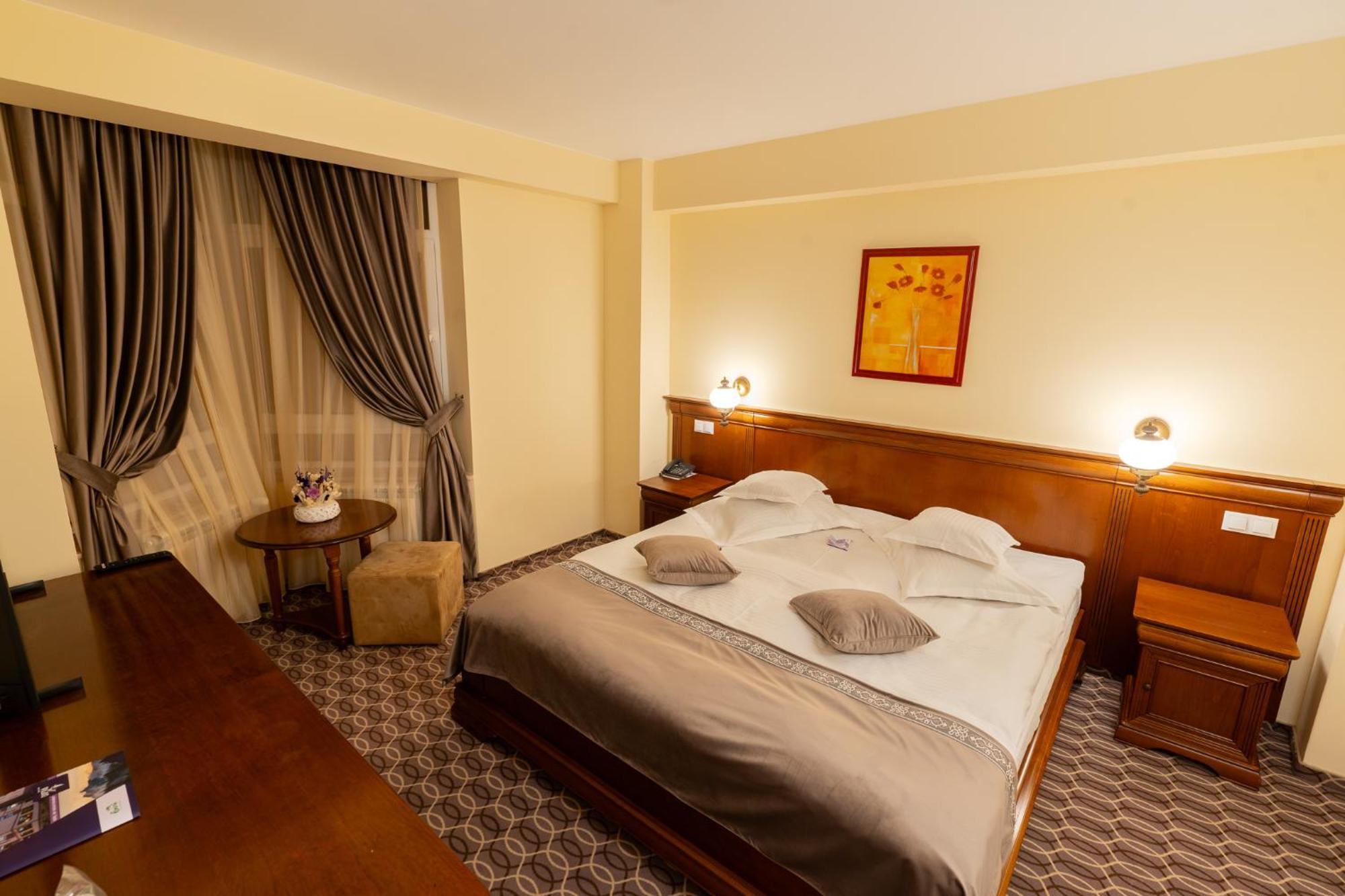Hotel Dorna Ватра-Дорней Экстерьер фото