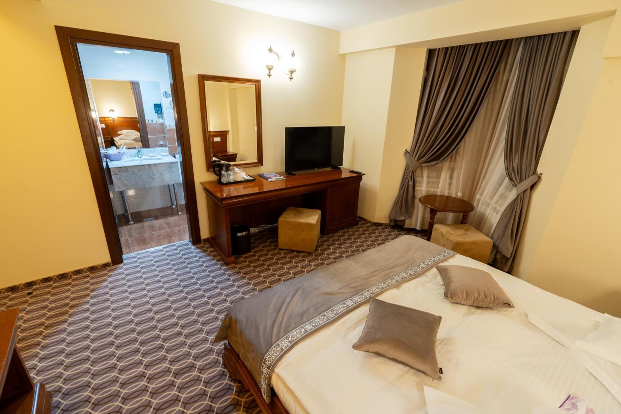 Hotel Dorna Ватра-Дорней Экстерьер фото