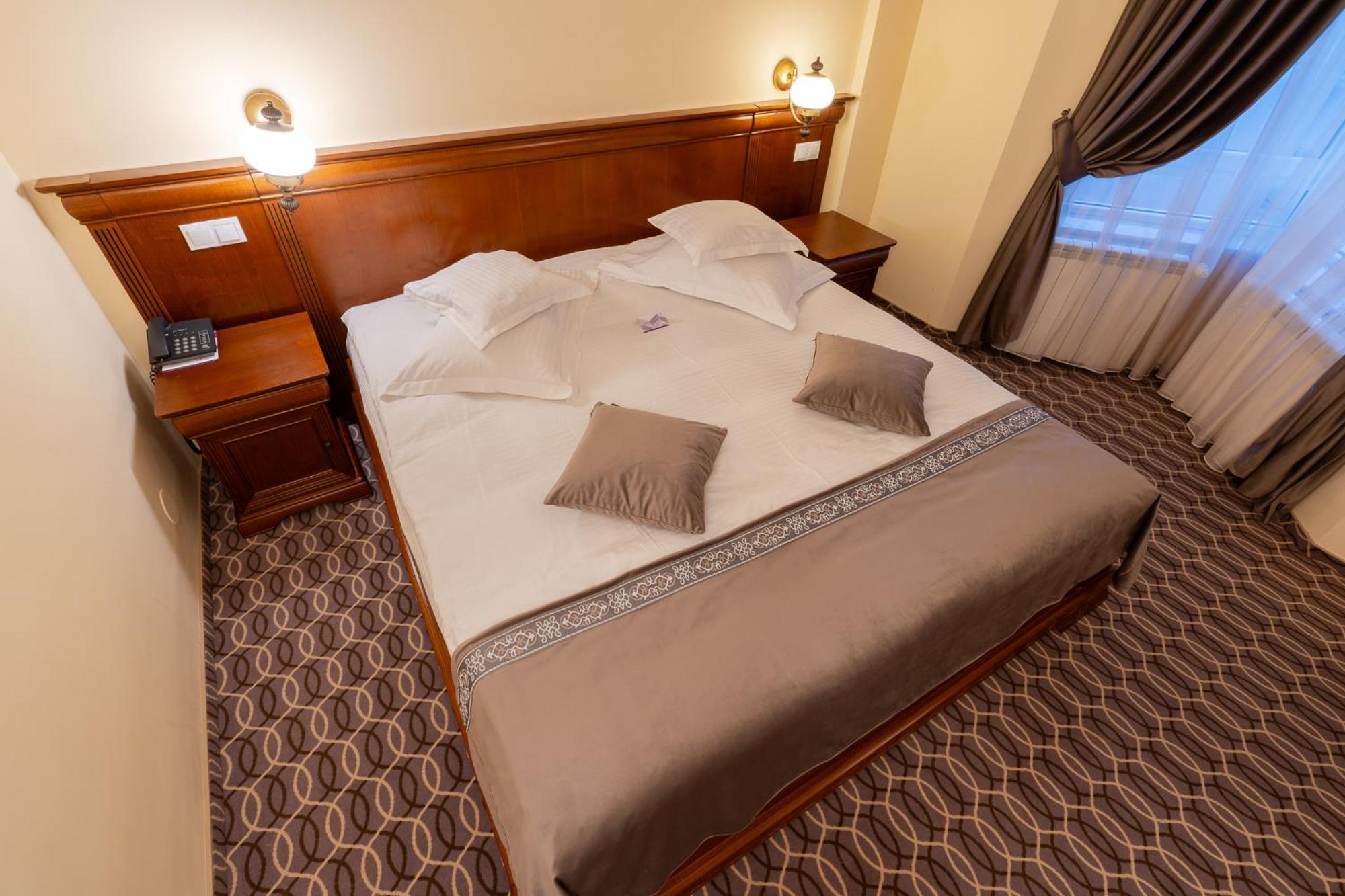 Hotel Dorna Ватра-Дорней Экстерьер фото