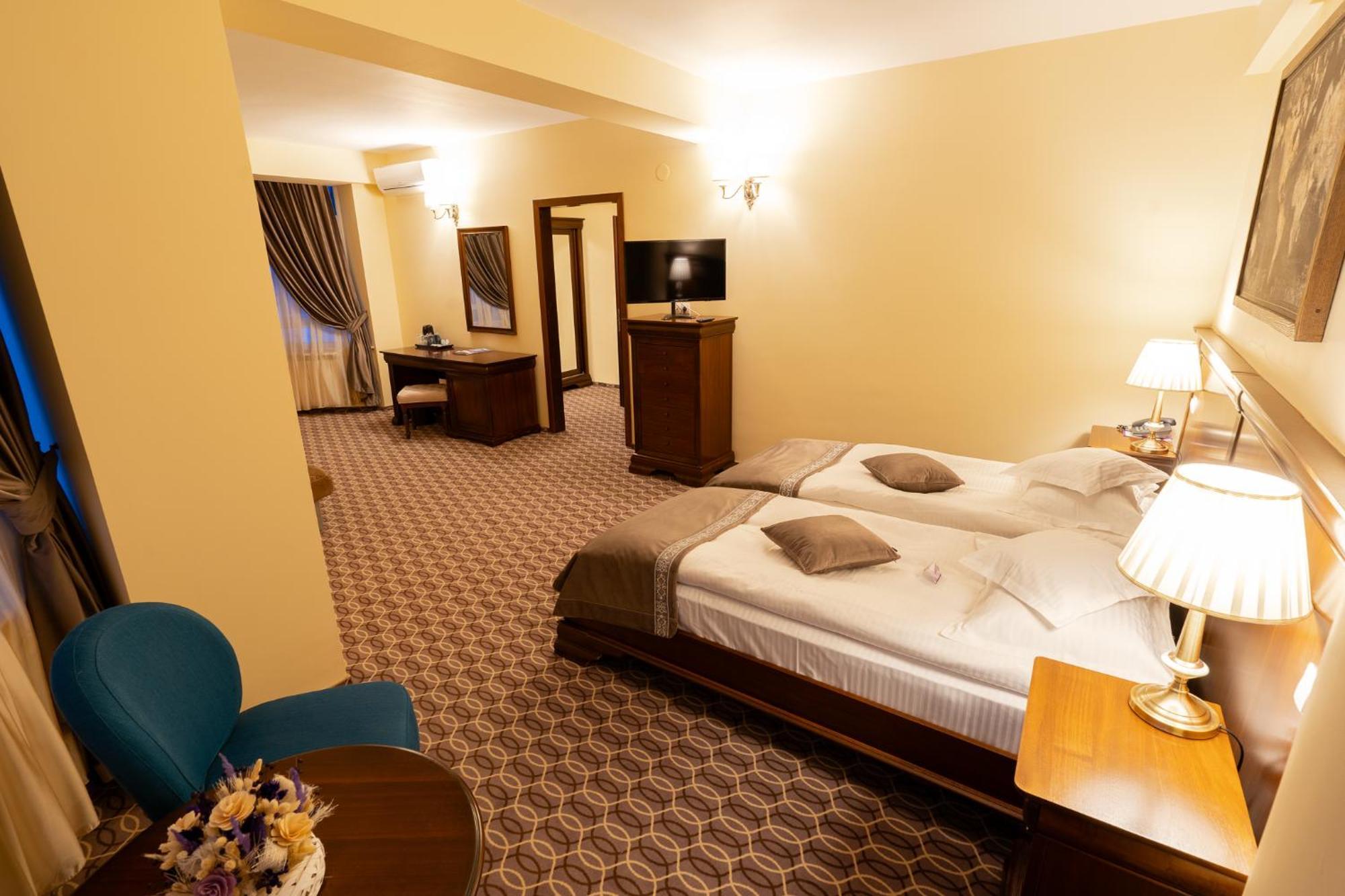 Hotel Dorna Ватра-Дорней Экстерьер фото